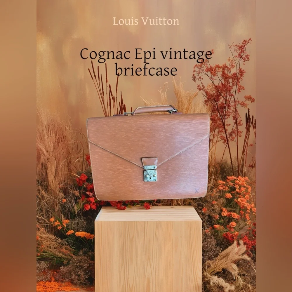 Vintage Louis Vuitton Cognac Epi briefcase- interiorr pocket needs TLC
